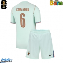 Frankrike Eduardo Camavinga #6 Bortedraktsett Barn VM 2026 Kortermet (+ Korte bukser)